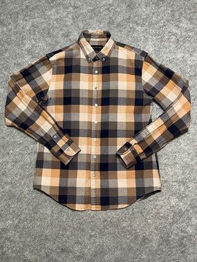 Outclass Men's Button-Down Plaid Shirt in Tan & Navy